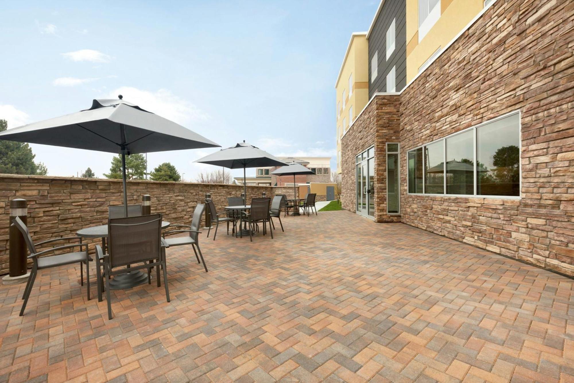 Fairfield Inn & Suites By Marriott Boulder Longmont Exterior photo